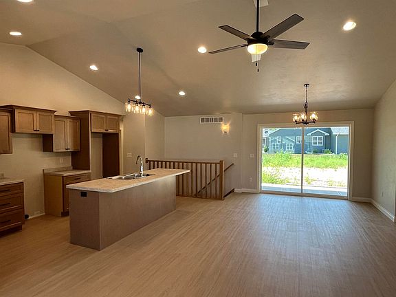 3rd image of 1970 Penny Ln