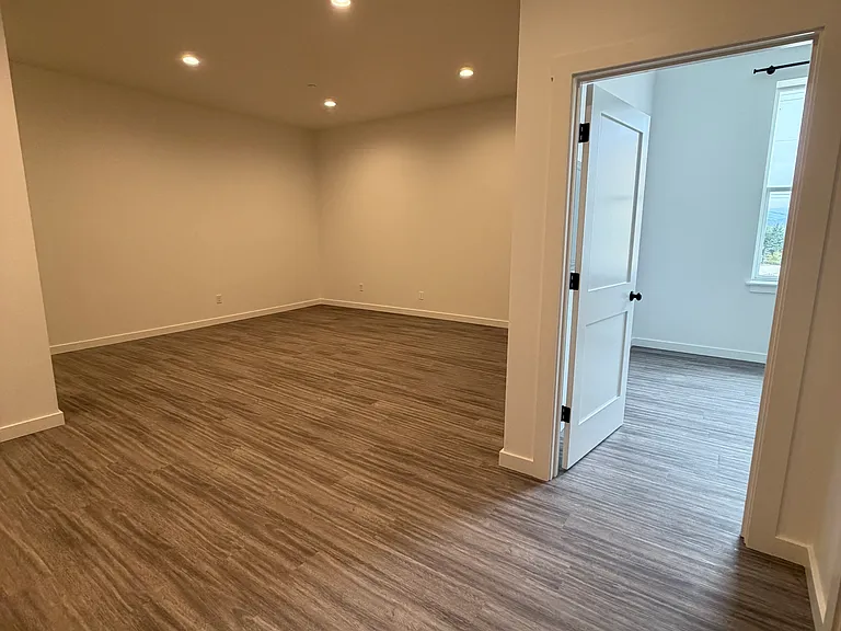 115 Main Ave #206 — Photo 8