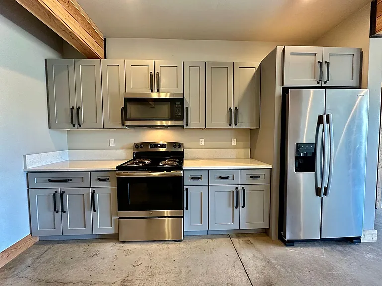 121 E 26th Ave — Photo 10