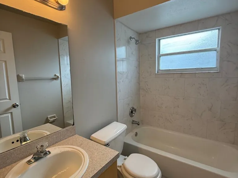 226 Panorama Dr — Photo 11