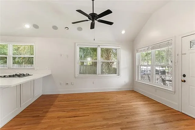 6240 Argonne Blvd — Photo 5