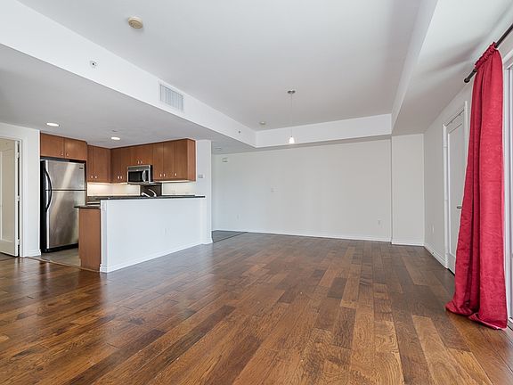 4th image of 875 G St Unit 501