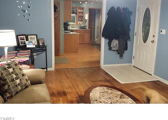 3rd image of 6199 Maxwell Dr