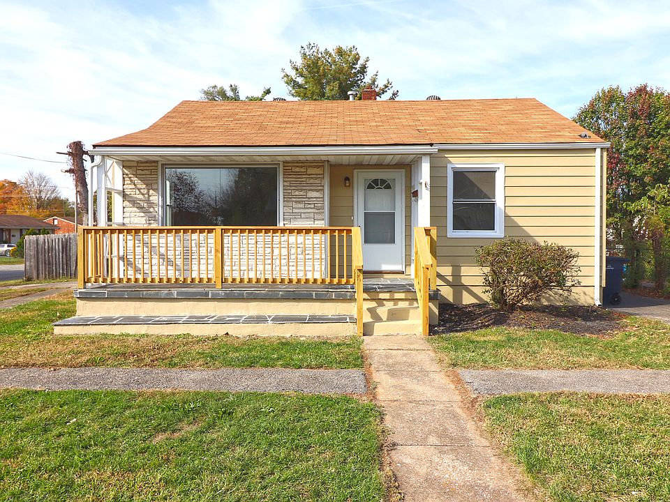 1st image of 3304 Thurman Ave NW