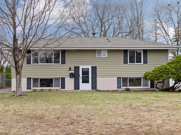 2820 Oregon Ave S, Saint Louis Park, MN 55426