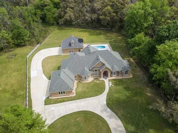 1451 NW 104th Dr, Gainesville, FL 32606