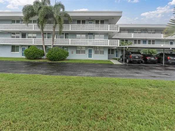 4715 BAY STREET NE #330, ST PETERSBURG, FL 33703