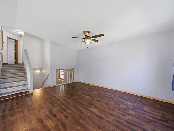 2nd image of 3003 Gilboa Ave