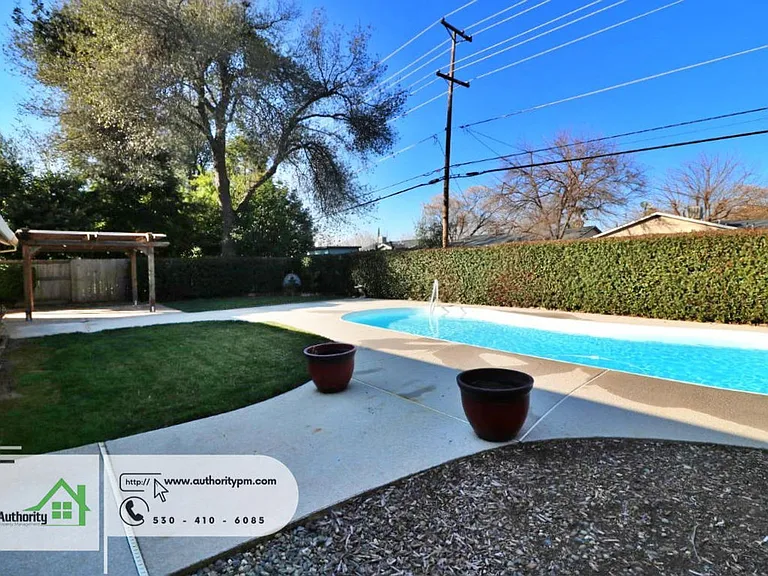 2378 Castlewood Dr — Photo 32