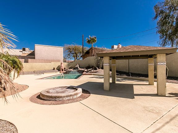 4th image of 3160 Horseshoe Canyon Dr