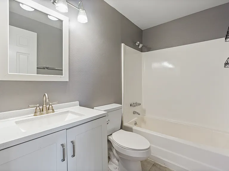 4028 S Lawrence St #E — Photo 10