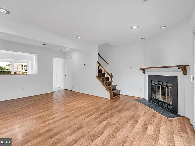 7015 Old Brentford Rd — Photo 13