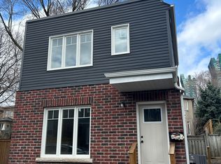 12 Franklin Ave #D, Toronto, ON M2N 1B6