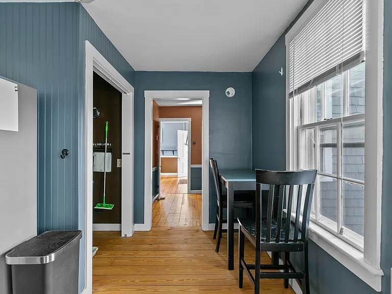 26 Perry St #1 — Photo 15
