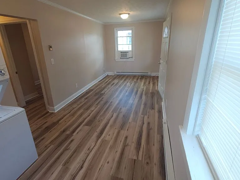 912 Forest St — Photo 7