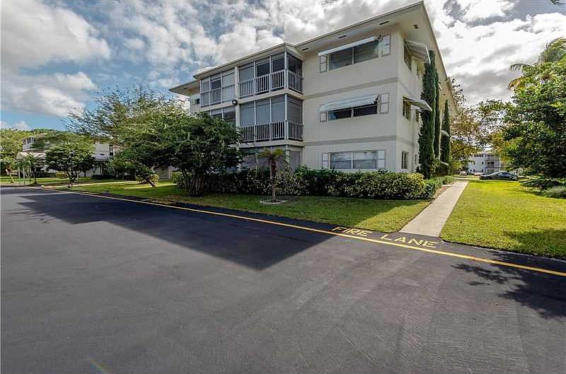 1st image of 1101 Hillcrest Ct APT 201