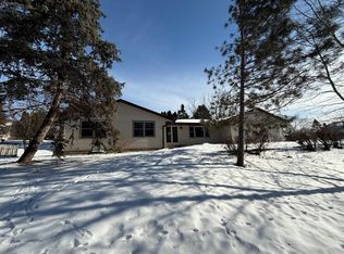 7610 50th St N, Lake Elmo, MN 55042