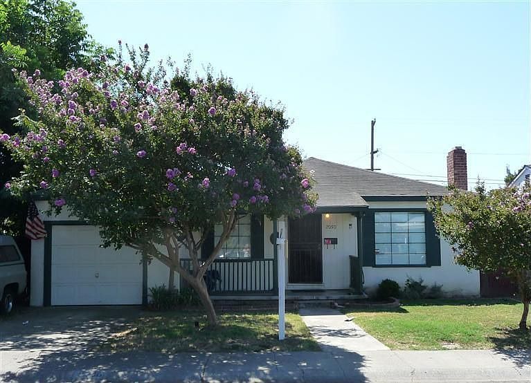 1st image of 2050 W Bristol Ave