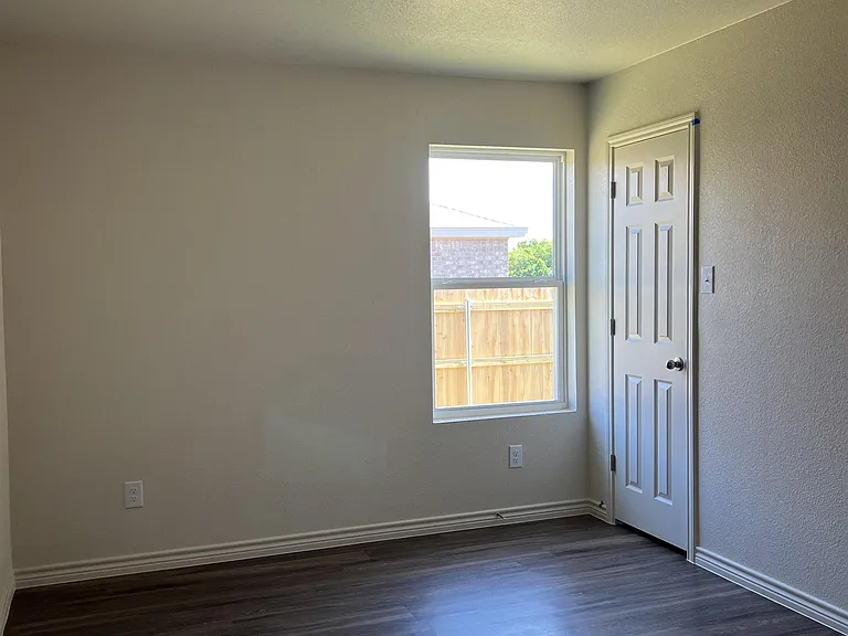 5800 McGregor Loop #A — Photo 13