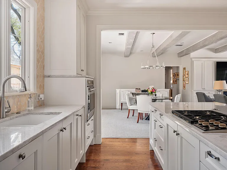 2701 Scenic Dr — Photo 11