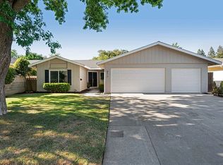 8419 La Riviera Dr, Sacramento, CA 95826