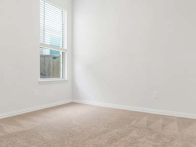 1120 Canuela Way — Photo 29