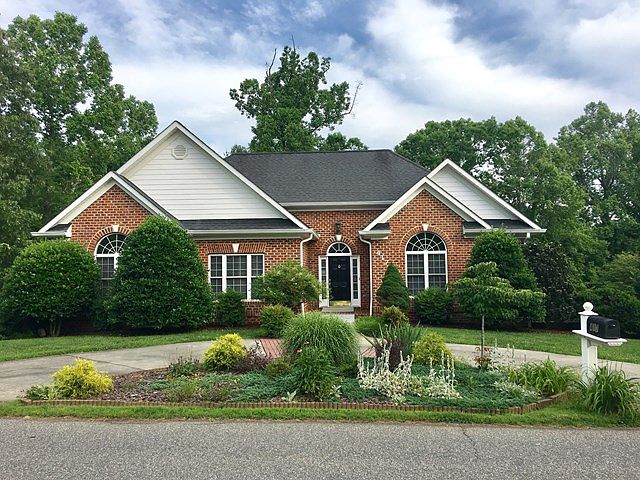 1st image of 417 Coffey Ave