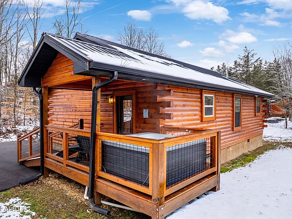 3rd image of 1069 Timberlake Cir