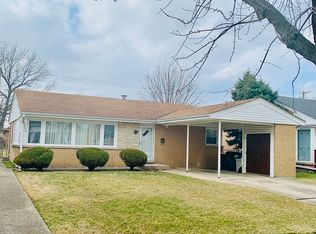 8632 N Osceola Ave, Niles, IL 60714