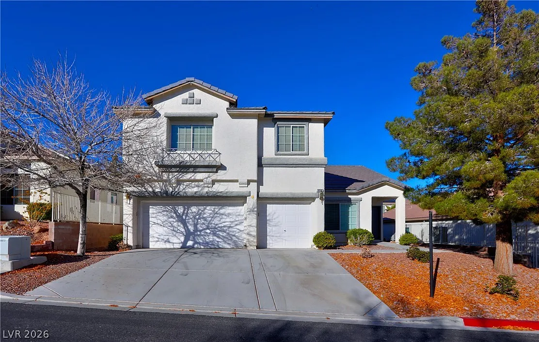 4 bed, 3.0 bath, 2715 sqft, $2,350 — Photo 2