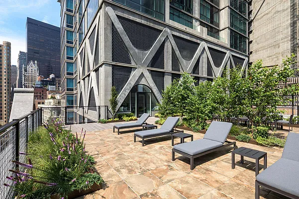 Sold by Douglas Elliman | media 22