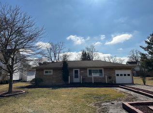 407 E Warren St, Le Roy, IL