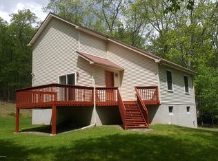 237 Forest Ridge Dr, Hawley, PA 18428