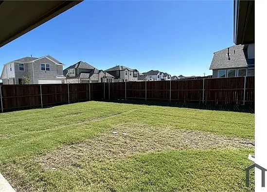 740 Fencerow Trl — Photo 16