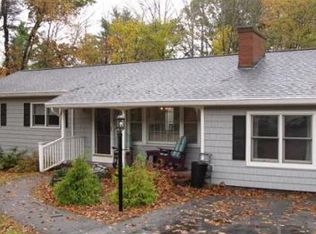 11 Courtland Dr, Chelmsford, MA 01824