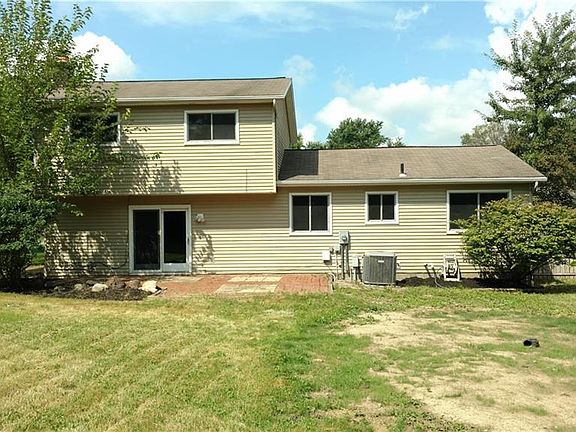 2nd image of 317 Crestway Oval