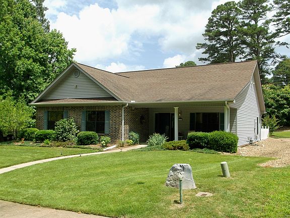 2nd image of 1810 Forrest Park Dr