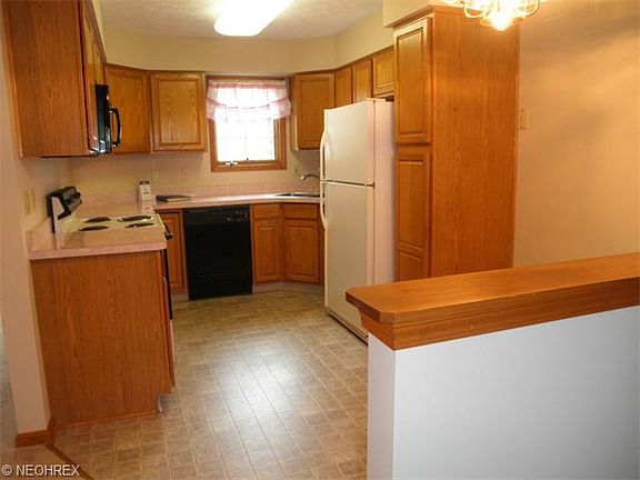 4th image of 5717 Gateway Ln