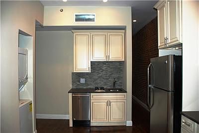 4th image of 945 2nd Ave APT 3B