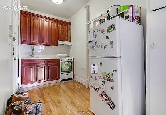3rd image of 134 W 86th St APT 3A