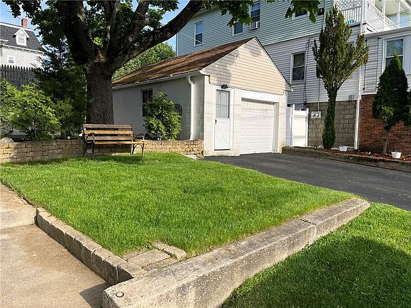 5th image of 245 Farmington Ave