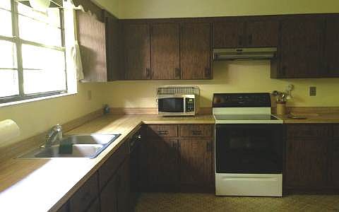 2nd image of 193 SE Clubhouse Ln