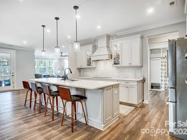 9428 Liberty Hill Dr, Mint Hill, NC 28227