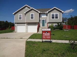 2702 Hackberry Dr, Junction City, KS 66441