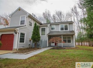 55 Evergreen Dr, East Windsor, NJ 08520