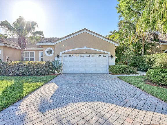 2nd image of 4709 Carlton Golf Dr