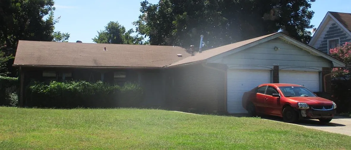 3 bed, 1.5 bath, 1157 sqft, $1,295 — Photo 1