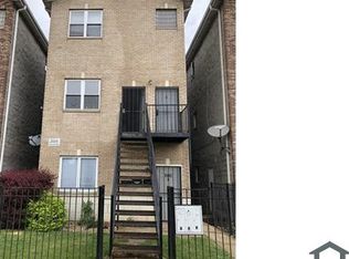 1448 W 111th St APT 2, Chicago, IL 60643