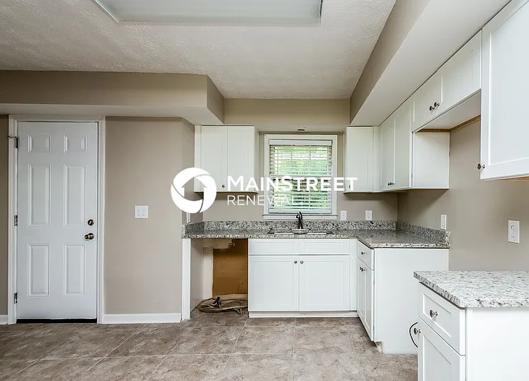 3837 Eagle Woods Cir — Photo 4