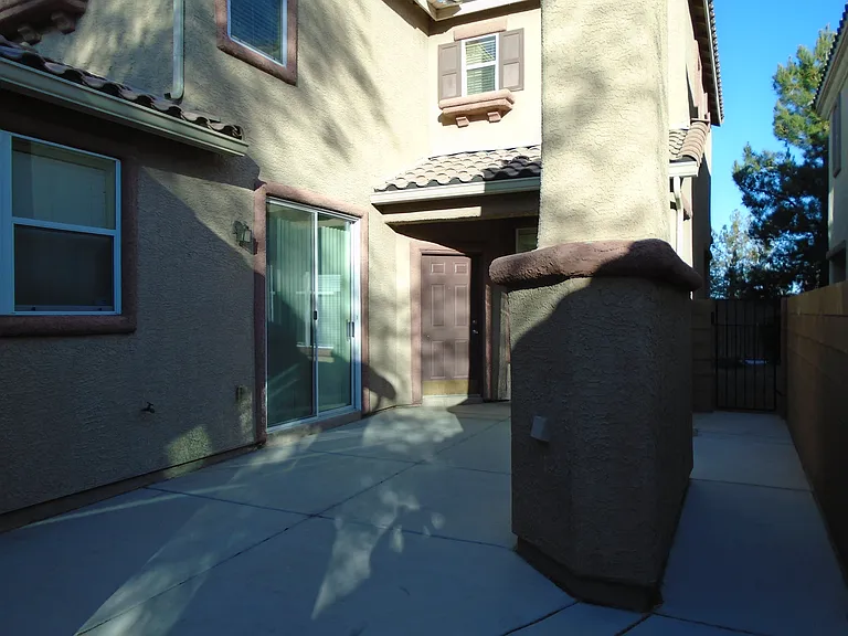9044 Partridge Hill St — Photo 3